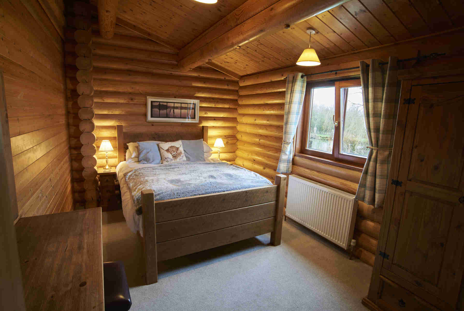 Hawthorn-Lodge-Bedroom-Eye-Kettleby-Lakes