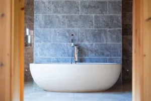 Cherry Lodge bathroom